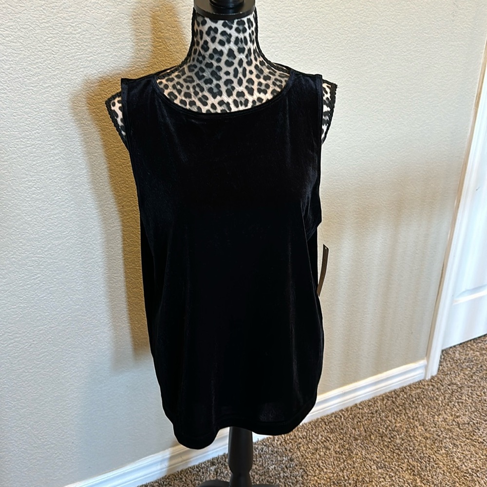 Chicos black velvet sleeveless top, size 2 in Chicos, new with tags